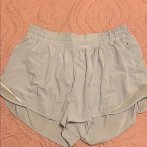 Lululemon hottie hot 4” shorts